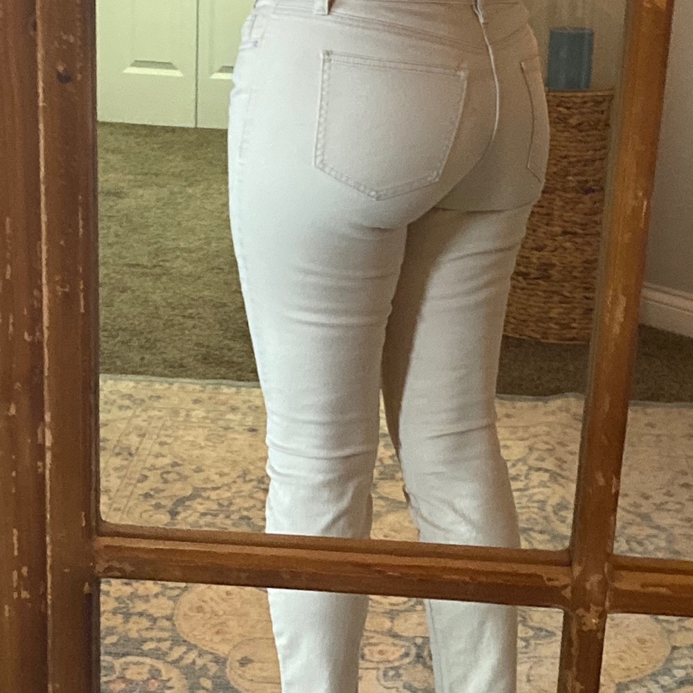 Loft Modern fit Beige Capri Jeans